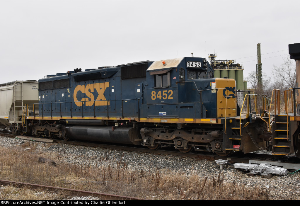 CSXT 8452